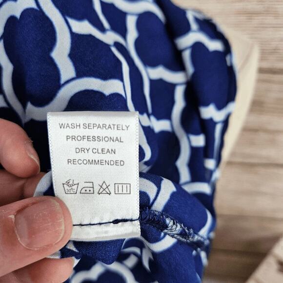 Emmelee Layered Navy White Jacquard Tank Top Size Medium - Picture 8 of 8